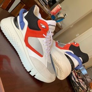 White Veloce Buscemi’s.